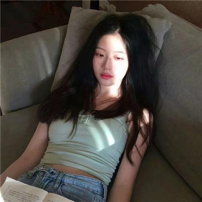 抬头看看夜晚的星星